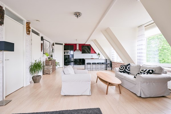 Woonkamer (Richting keukenzijde).jpg